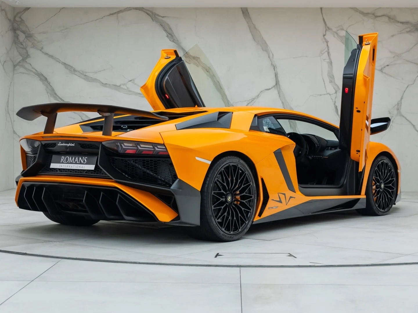2015 Lamborghini Aventador LP 750-4 SV, 16/38