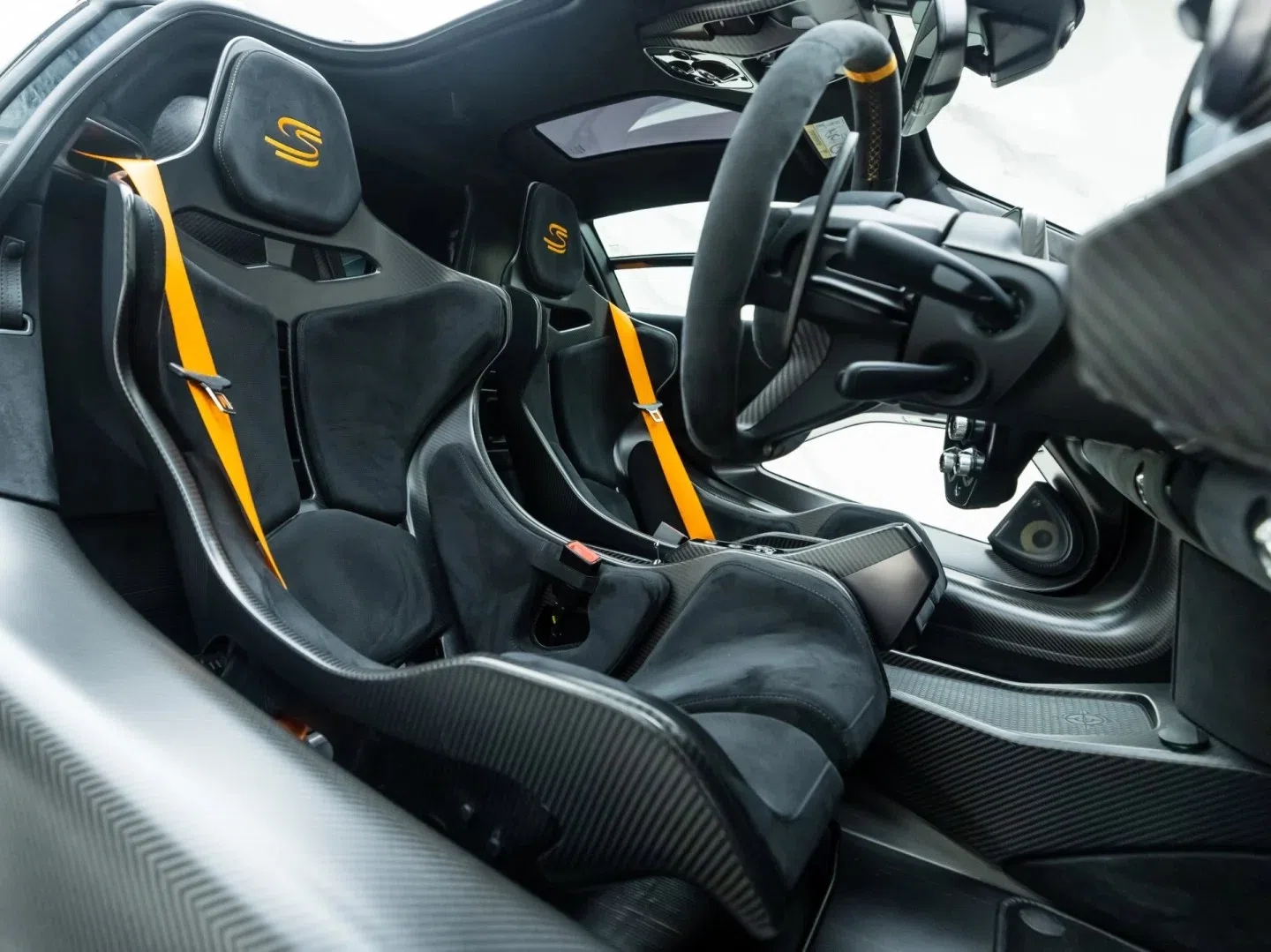 2019 McLaren Senna interior, Black