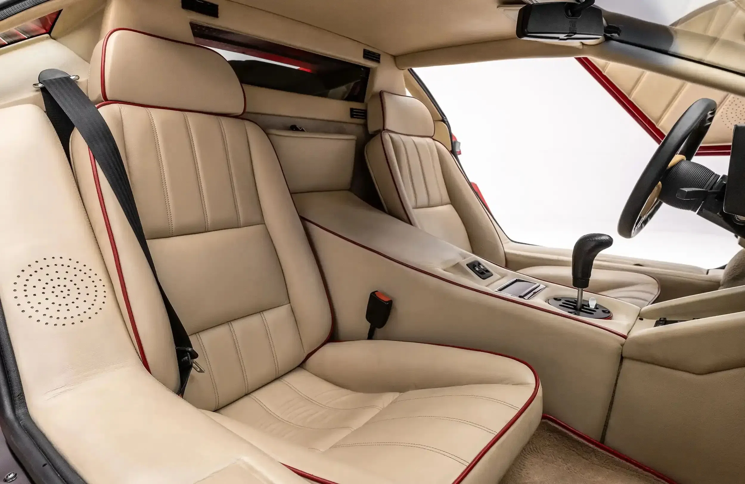 1988 Lamborghini Countach 25th Anniversary interior, seats