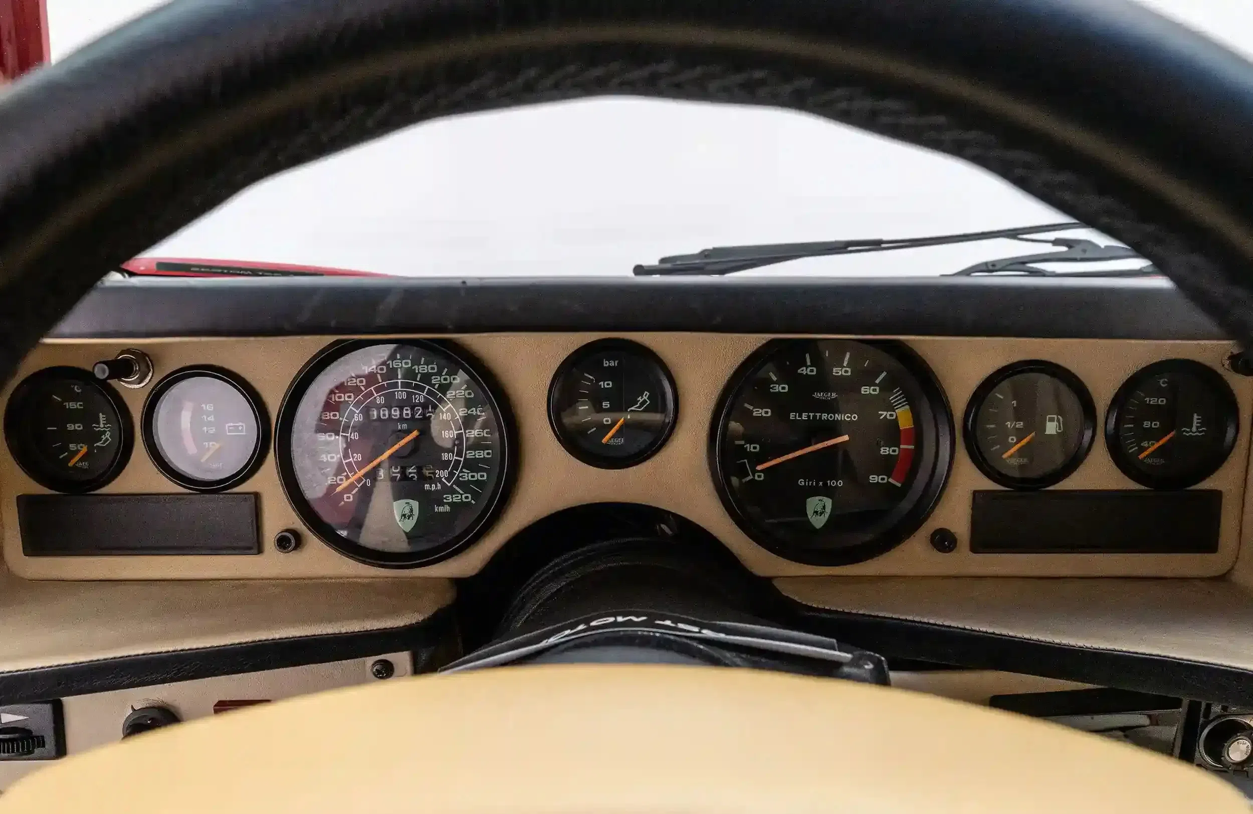 1988 Lamborghini Countach 25th Anniversary interior