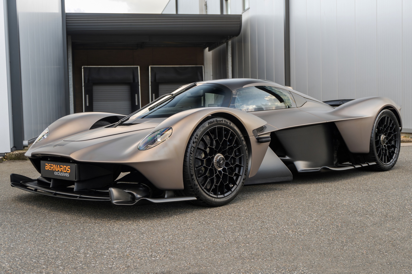 2022 Aston Martin Valkyrie, 2/18