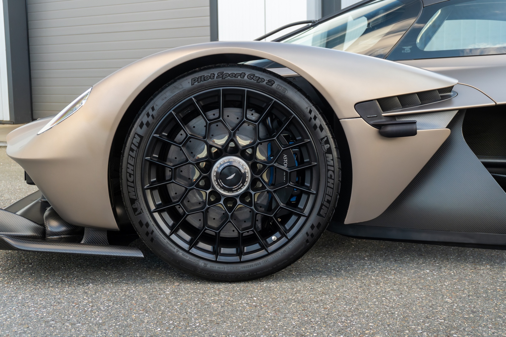 2022 Aston Martin Valkyrie, 3/18