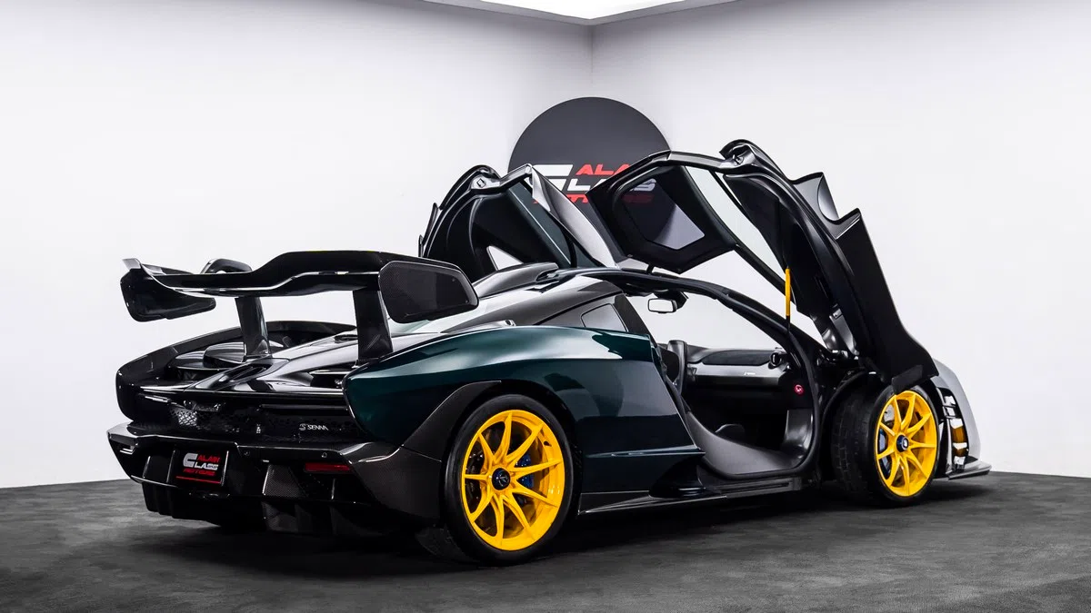2019 McLaren Senna for sale, exterior, Green Carbon Fiber | Black Carbon Fiber