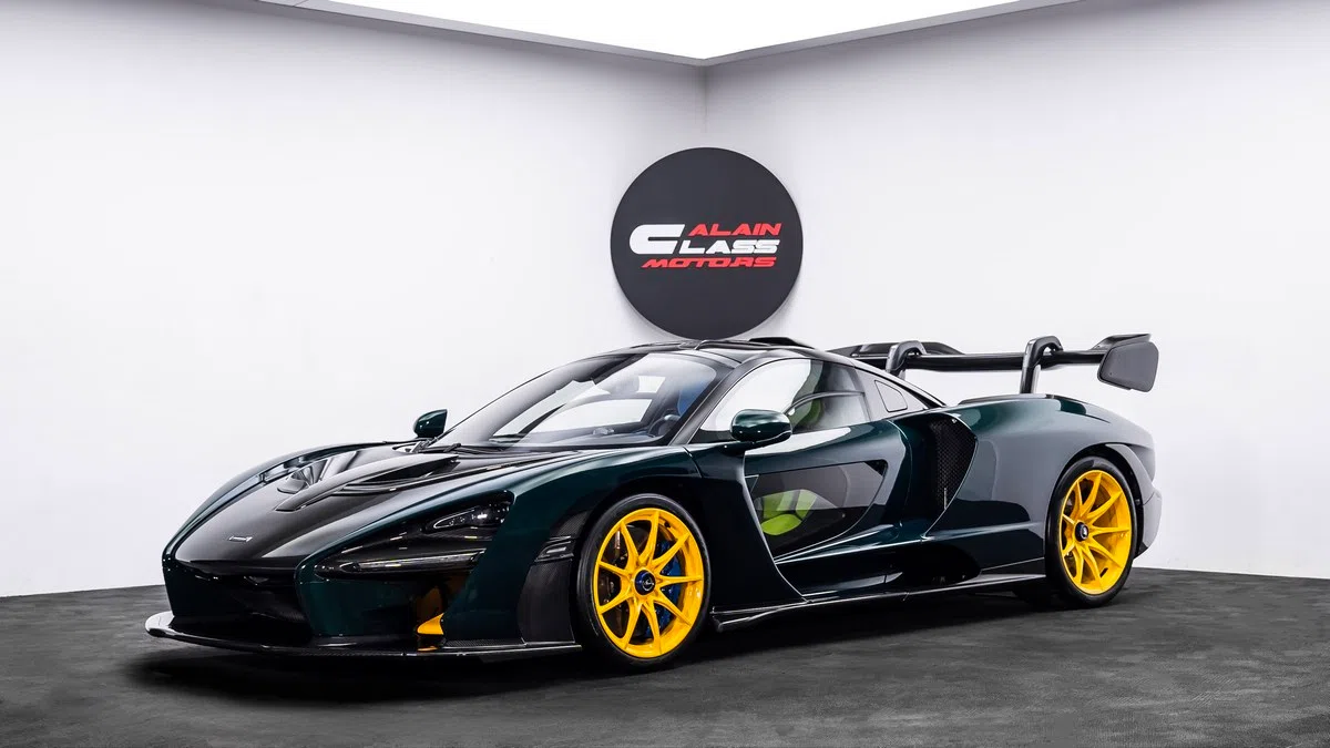 2019 McLaren Senna for sale, exterior, Green Carbon Fiber | Black Carbon Fiber
