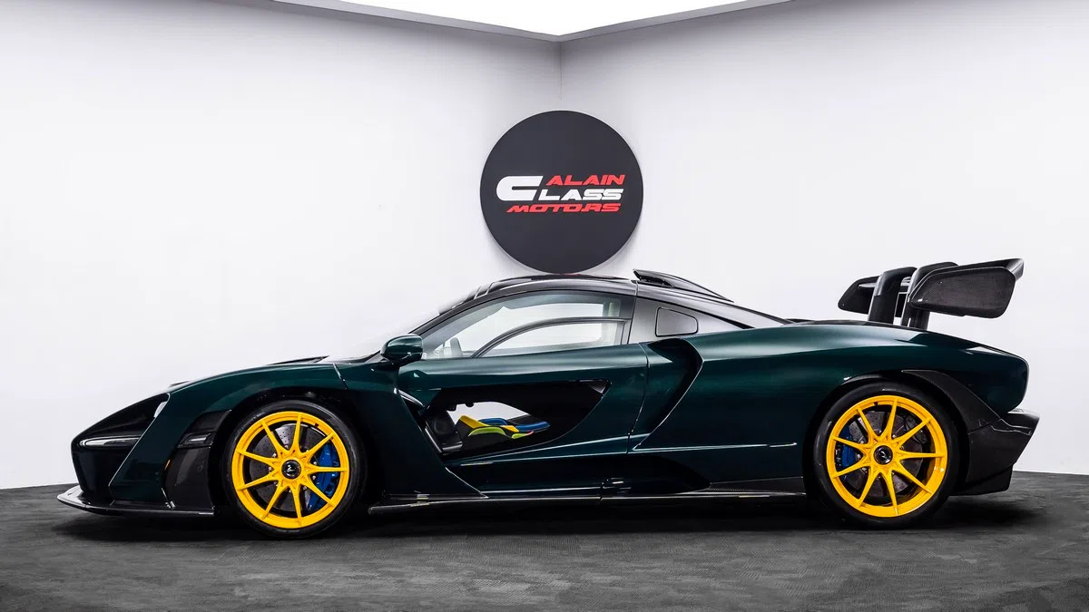 2019 McLaren Senna for sale, exterior, Green Carbon Fiber | Black Carbon Fiber