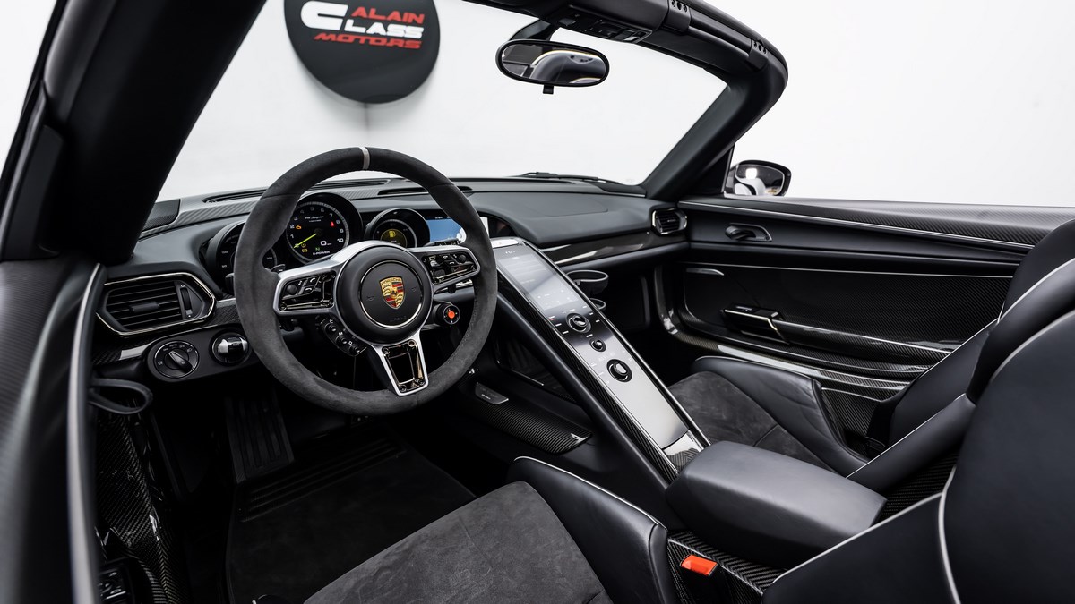 2015 Porsche 918 Spyder Weissach Package, 3/20
