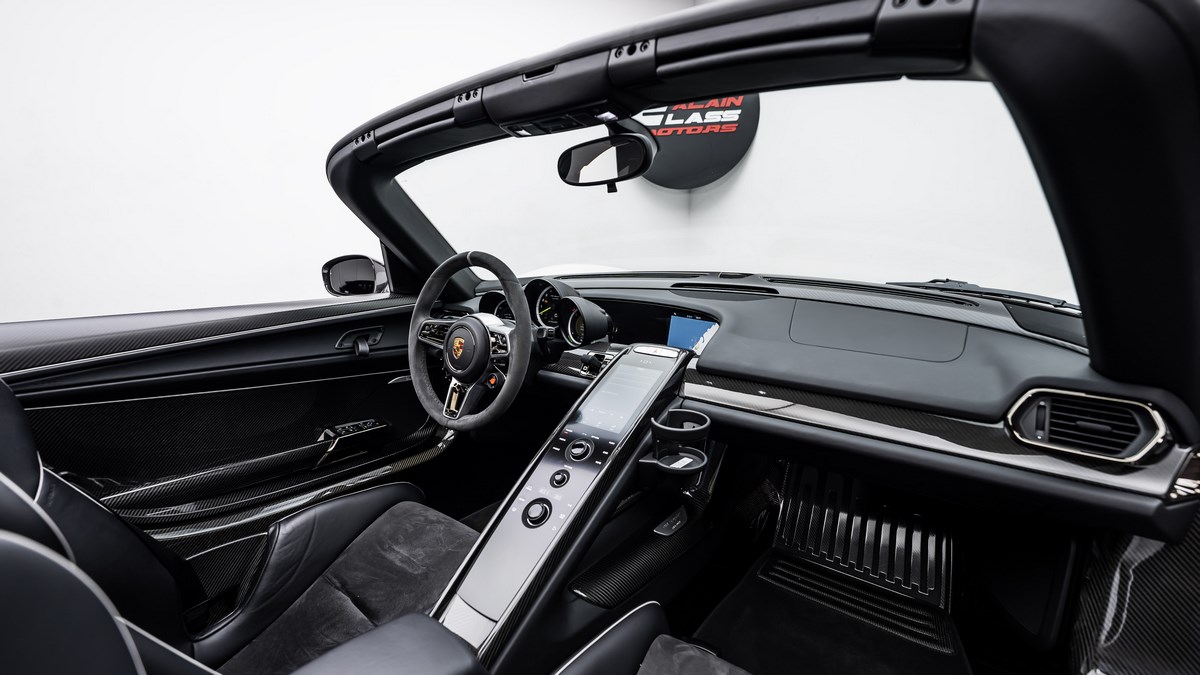 2015 Porsche 918 Spyder Weissach Package, 6/20