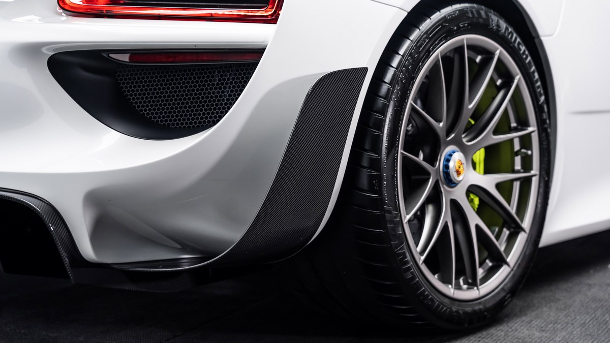 2015 Porsche 918 Spyder Weissach Package, 14/20