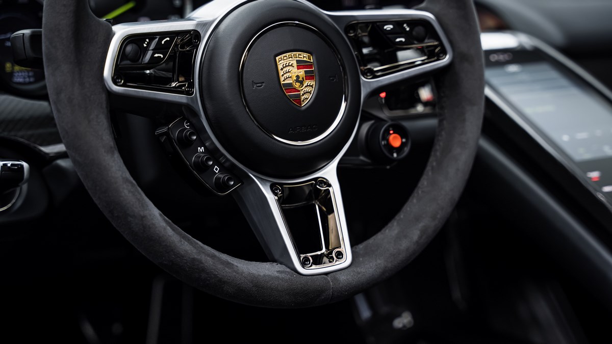 2015 Porsche 918 Spyder Weissach Package, 18/20