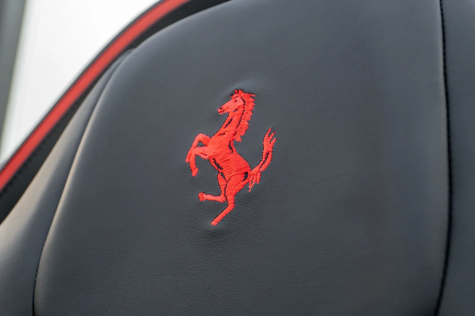 2011 Ferrari SA Aperta, detail