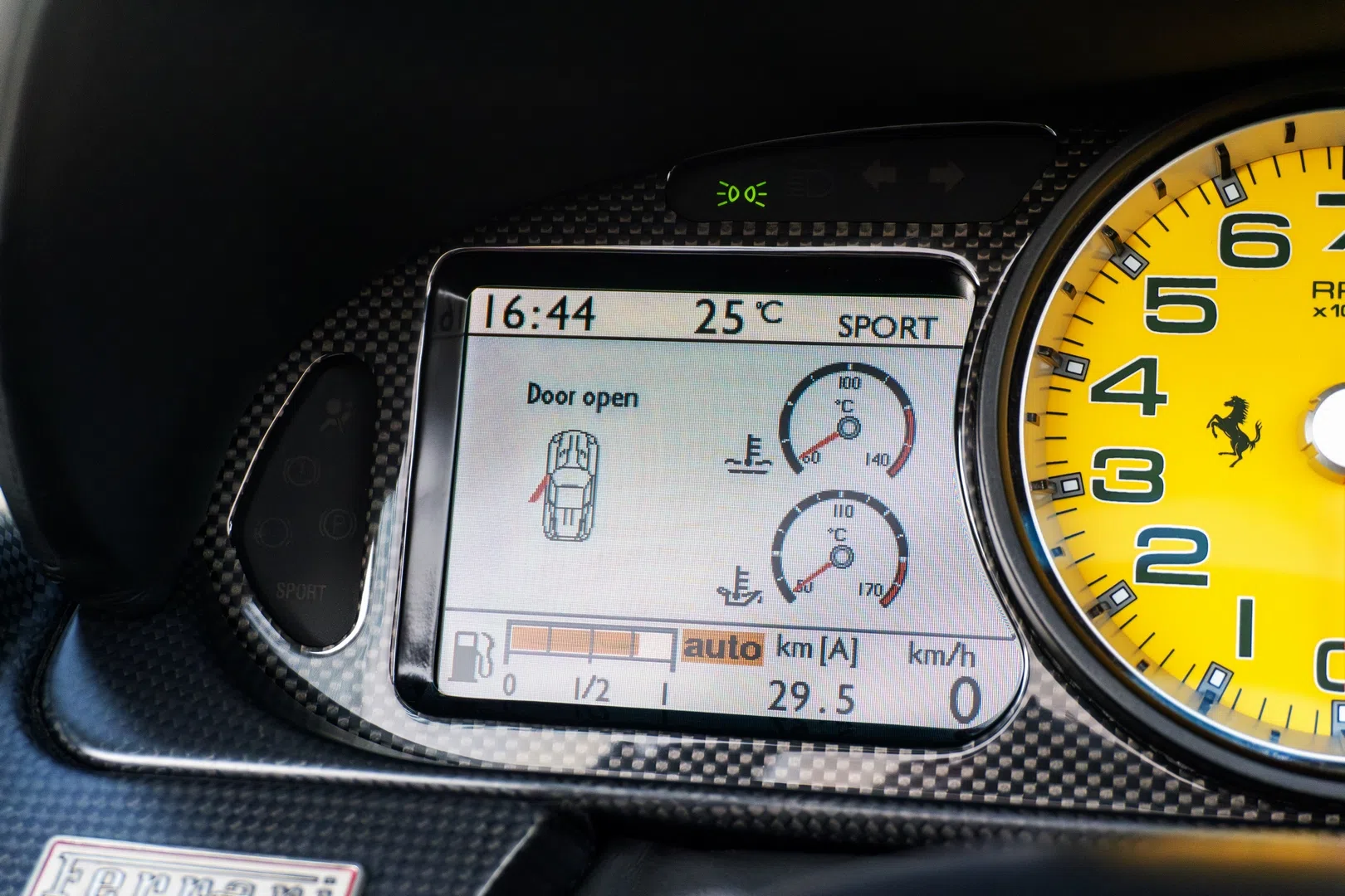2011 Ferrari SA Aperta interior
