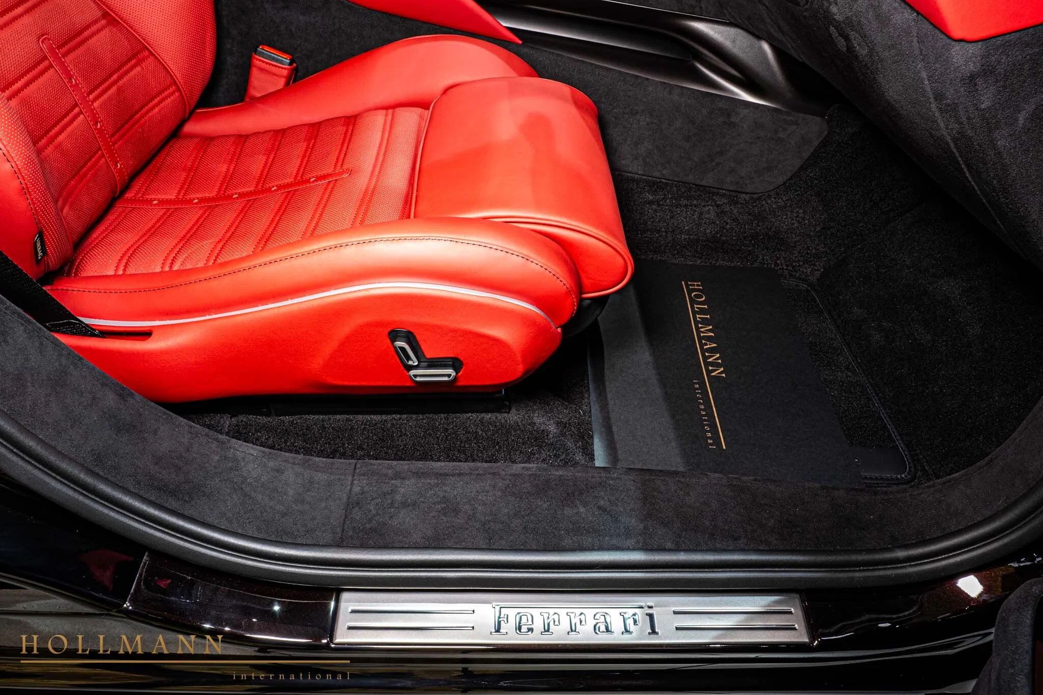 2024 Ferrari Purosangue interior, seats