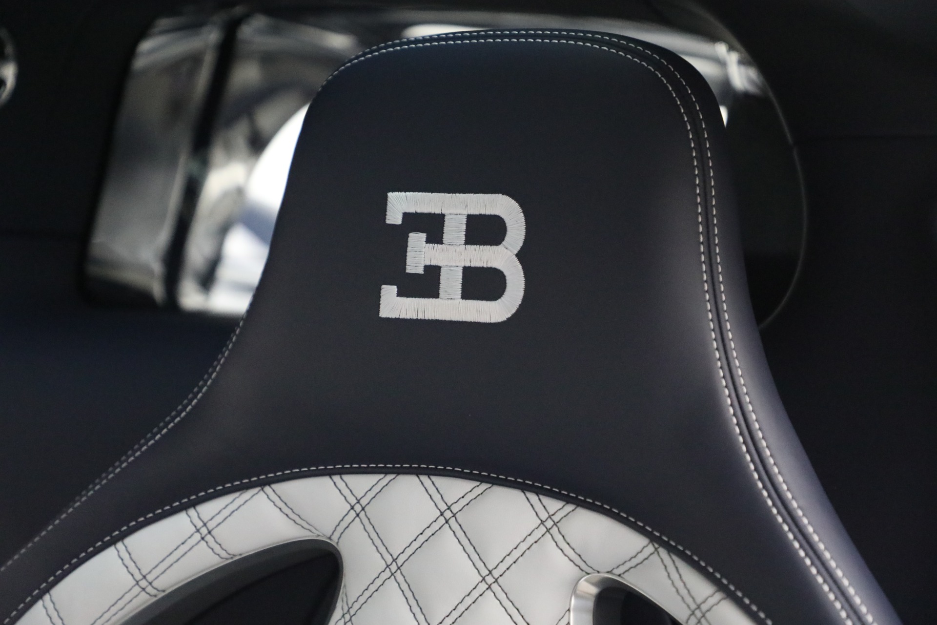 2020 Bugatti Chiron Sport, 17/22