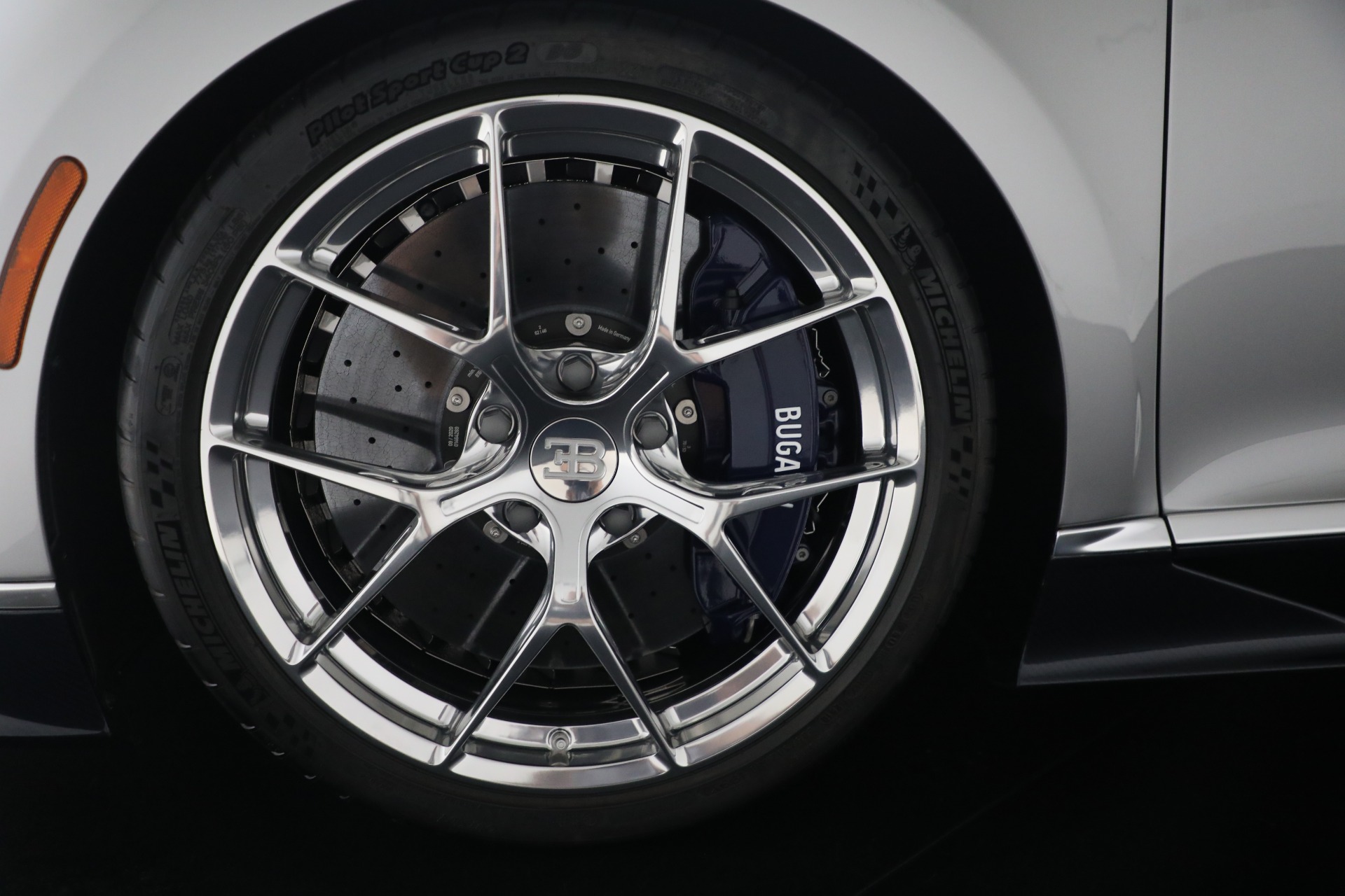 2020 Bugatti Chiron Sport, 20/22