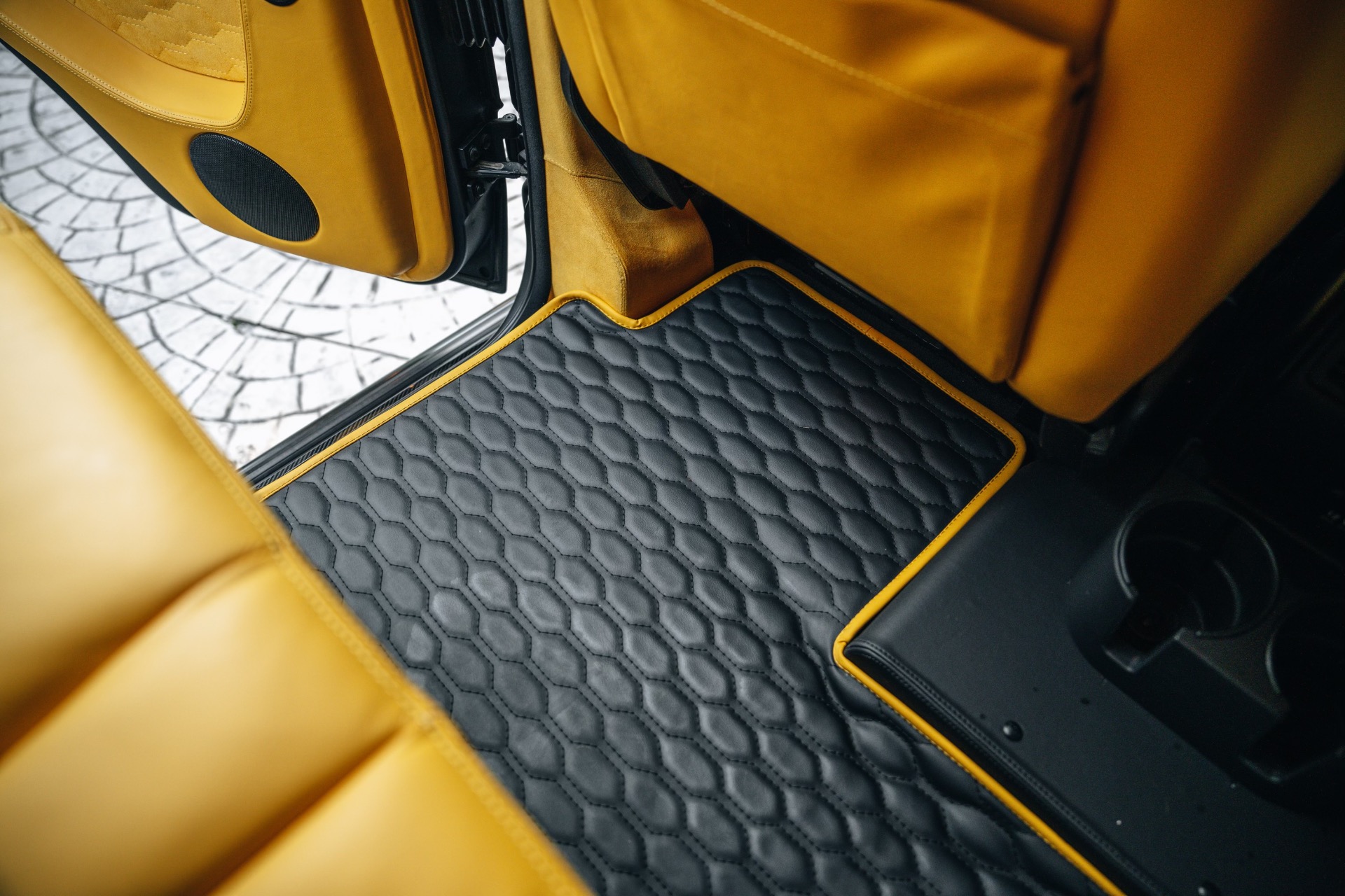 2016 Mercedes-Benz G63 6x6, 19/20