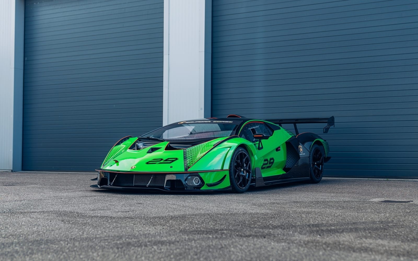 2022 Lamborghini Essenza SCV12, 2/14