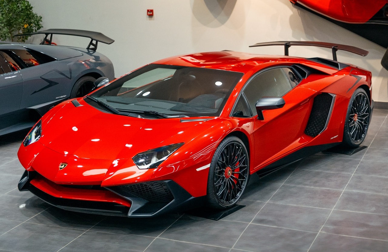 2016 Lamborghini Aventador SV