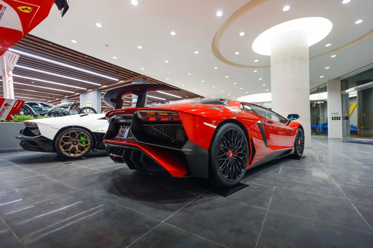 2016 Lamborghini Aventador SV for sale, exterior, Rosso Bia