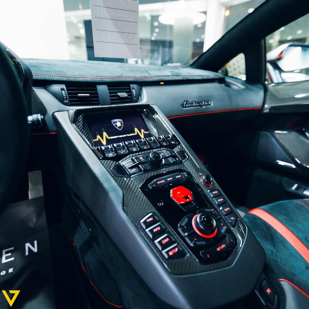 2016 Lamborghini Aventador SV, 13/15