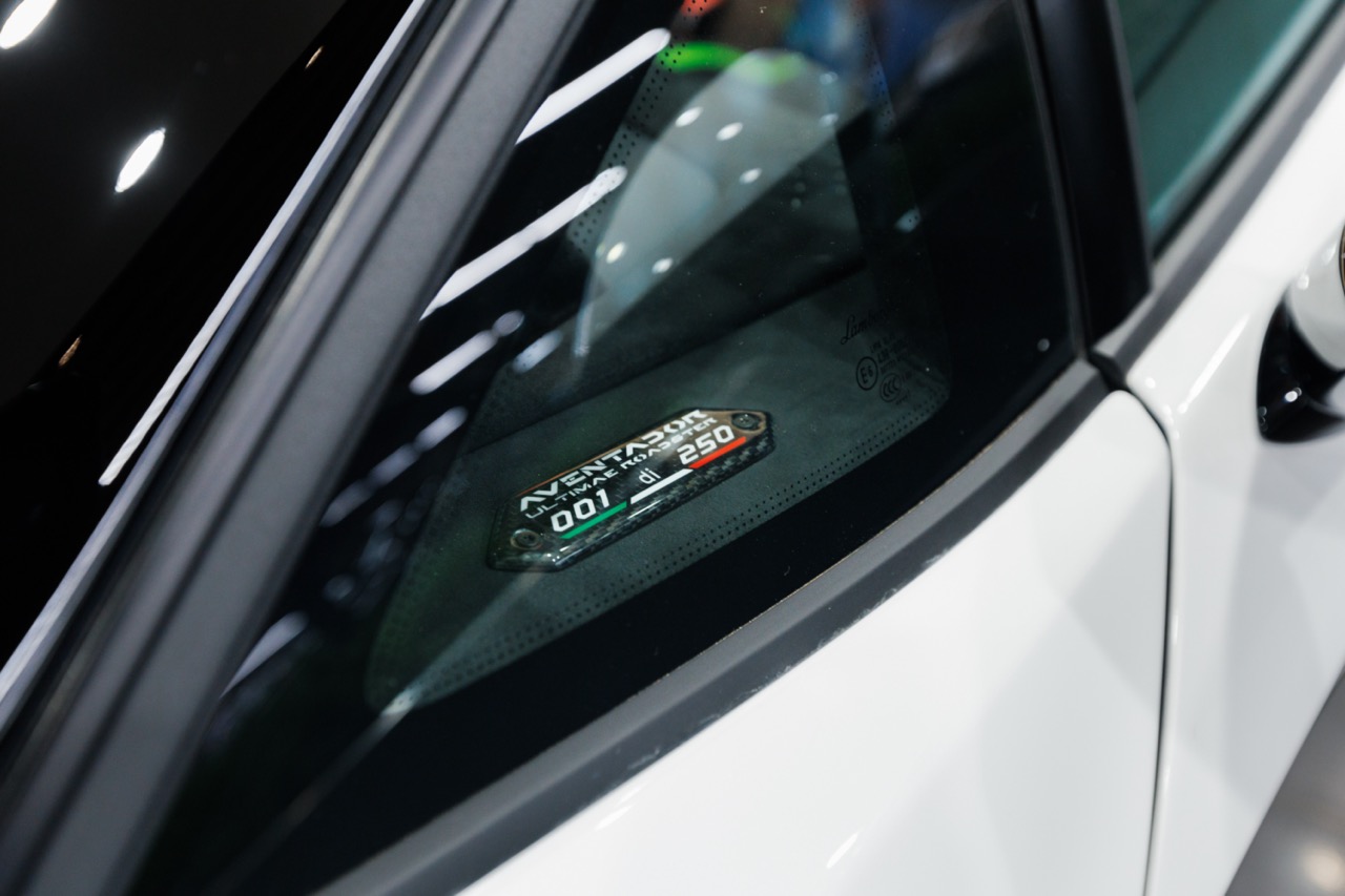 2022 Lamborghini Aventador LP 780-4 Ultimae Roadster, 8/15