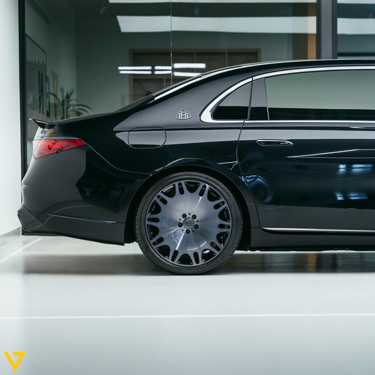 2022 BRABUS B 600, 14/19