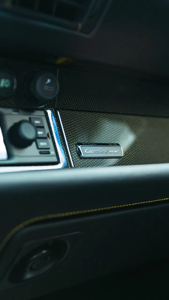 2018 Porsche 993 Project Gold (1 of 1) interior, center console