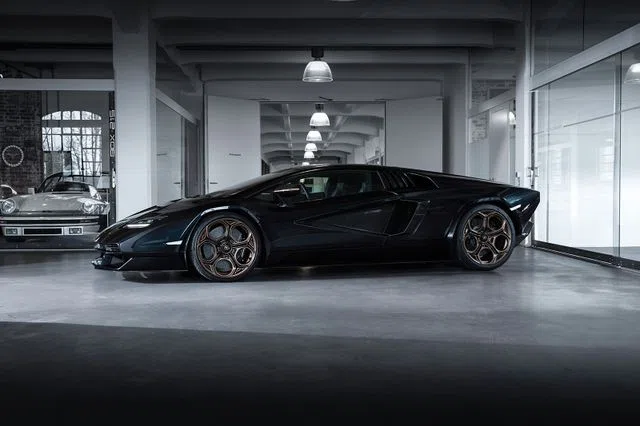 2022 Lamborghini Countach LPI 800-4 for sale, exterior