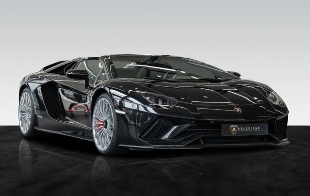 2018 Lamborghini Aventador S Roadster