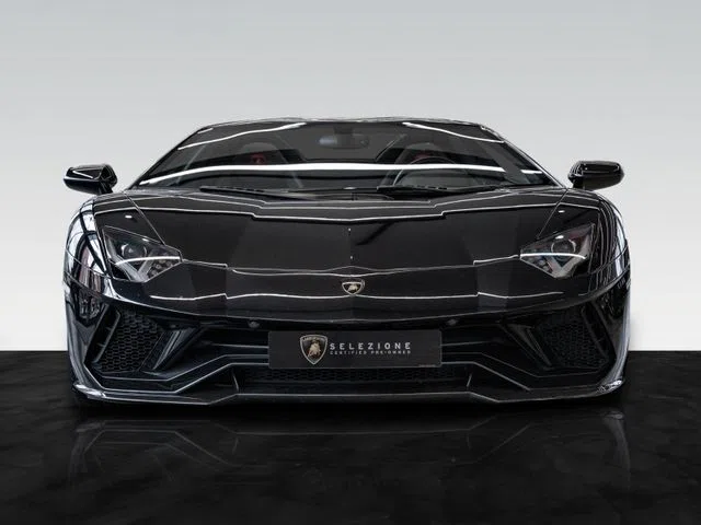 2018 Lamborghini Aventador S Roadster for sale, exterior