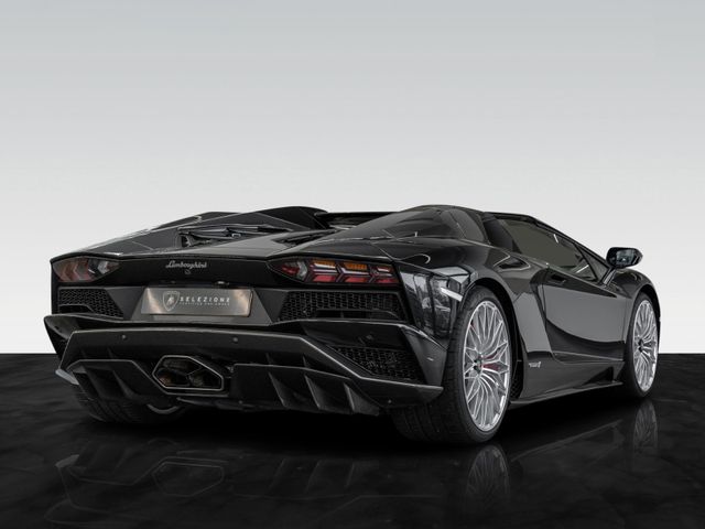 2018 Lamborghini Aventador S Roadster, 5/6