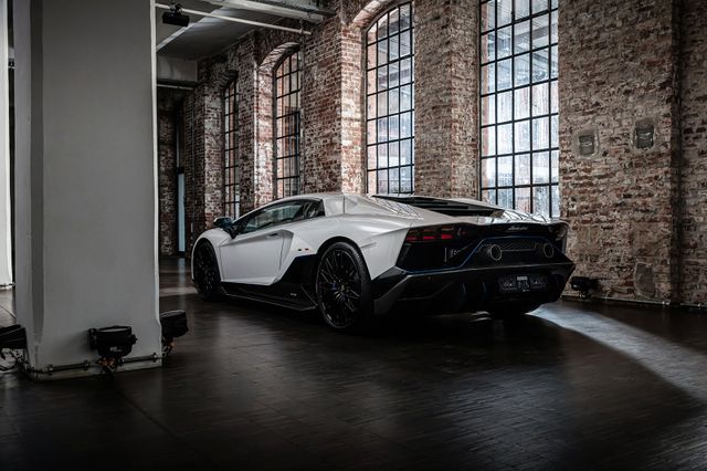 2022 Lamborghini Aventador LP780-4 Ultimae, 3/6