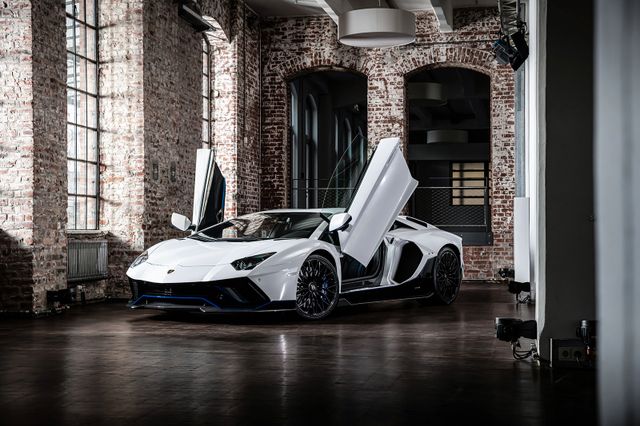 2022 Lamborghini Aventador LP780-4 Ultimae, 4/6