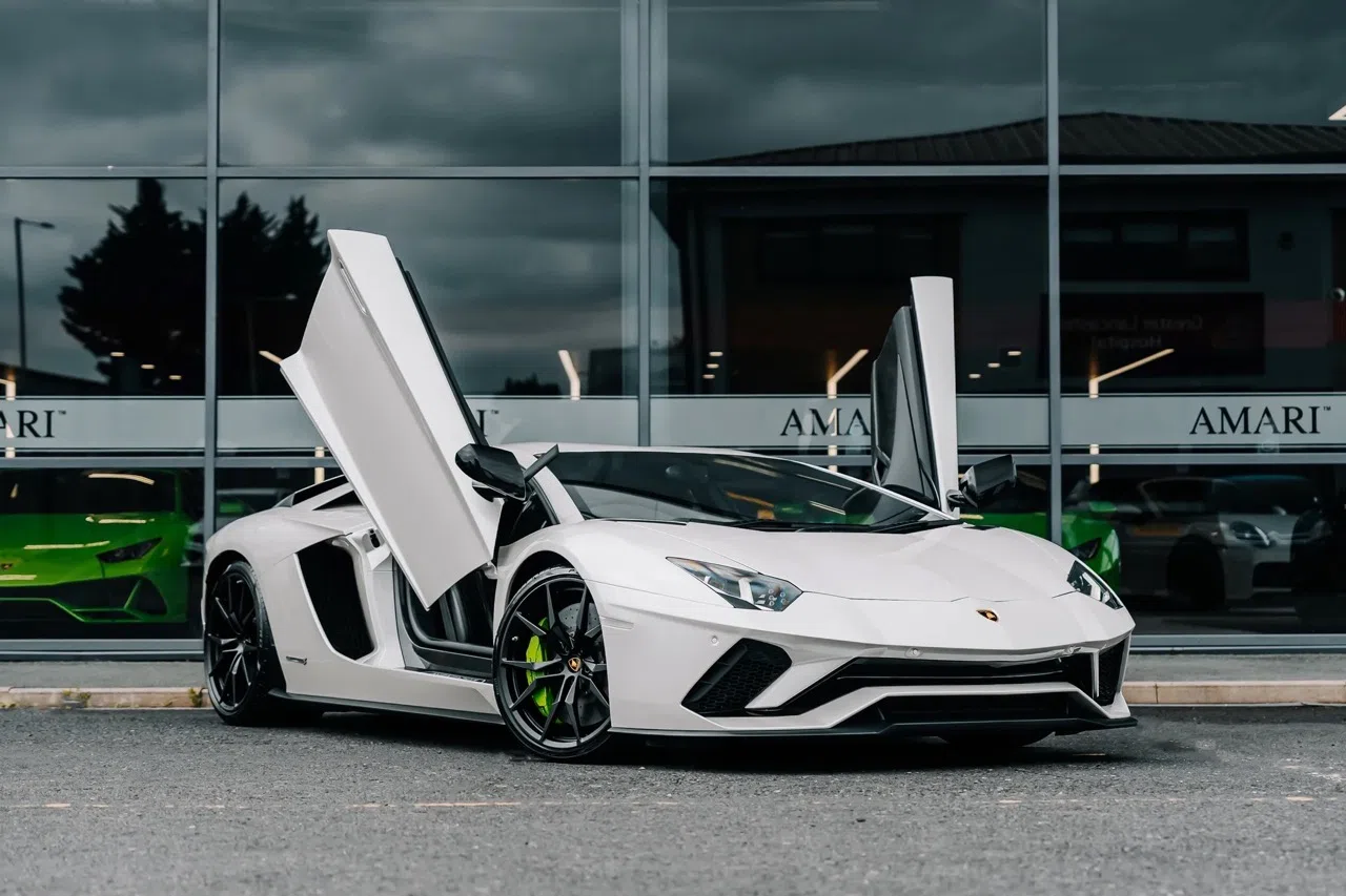 2017 Lamborghini Aventador S