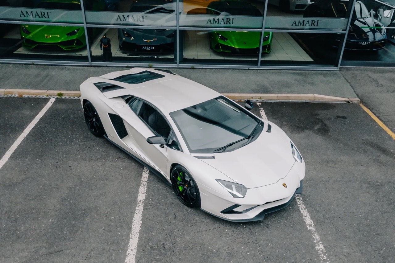 2017 Lamborghini Aventador S, 13/20