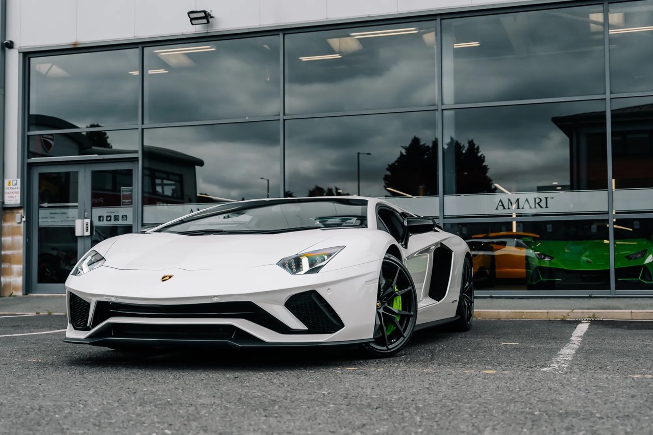 2017 Lamborghini Aventador S, 15/20