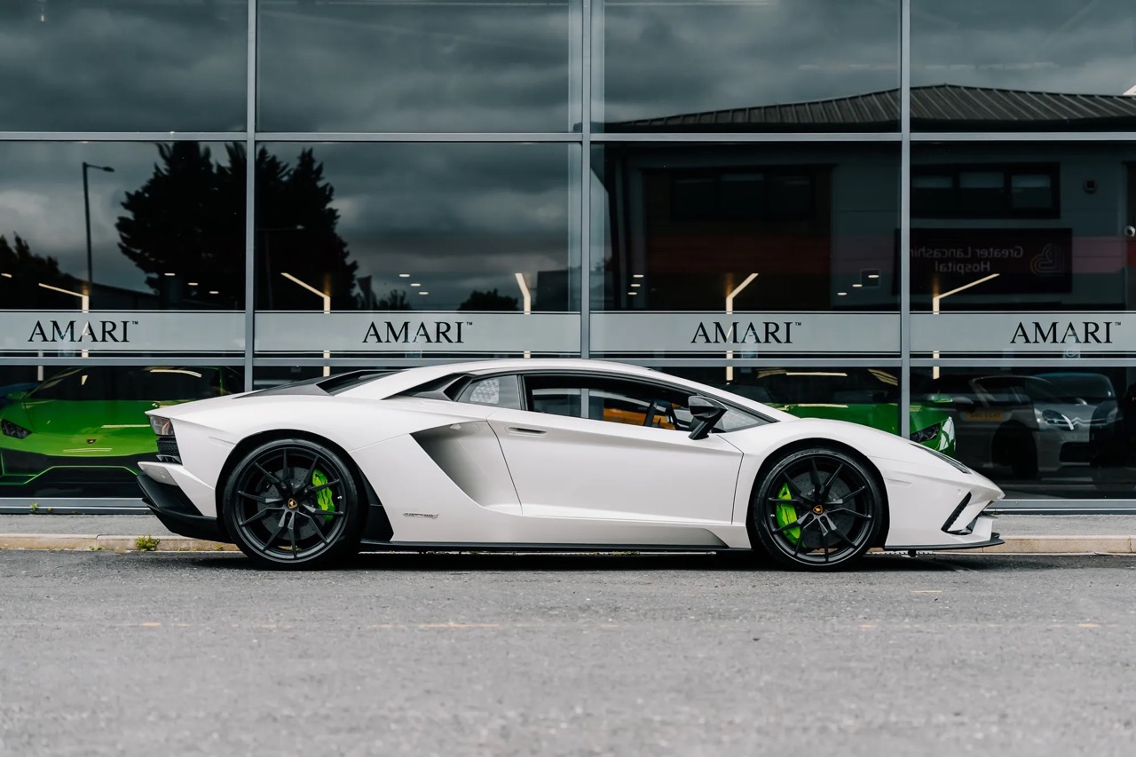 2017 Lamborghini Aventador S, 19/20