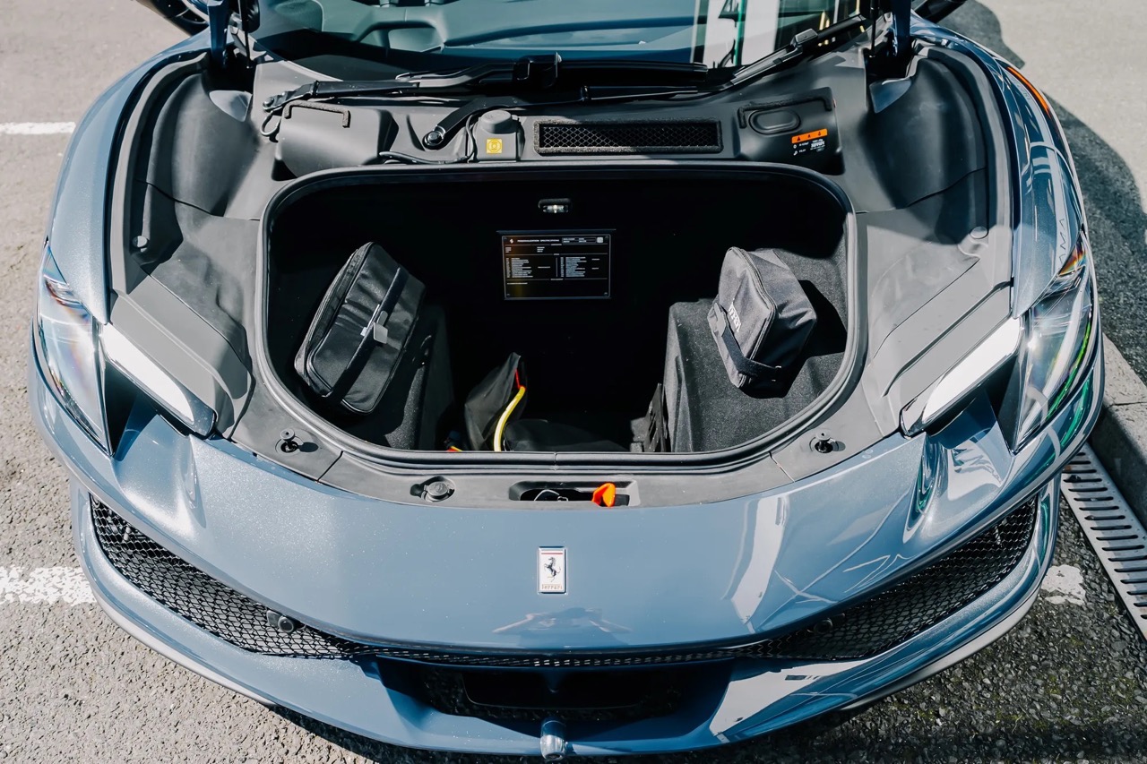 2023 Ferrari 296 GTB, 16/20