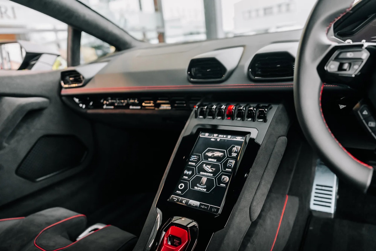 2023 Lamborghini Huracán Sterrato, 10/20