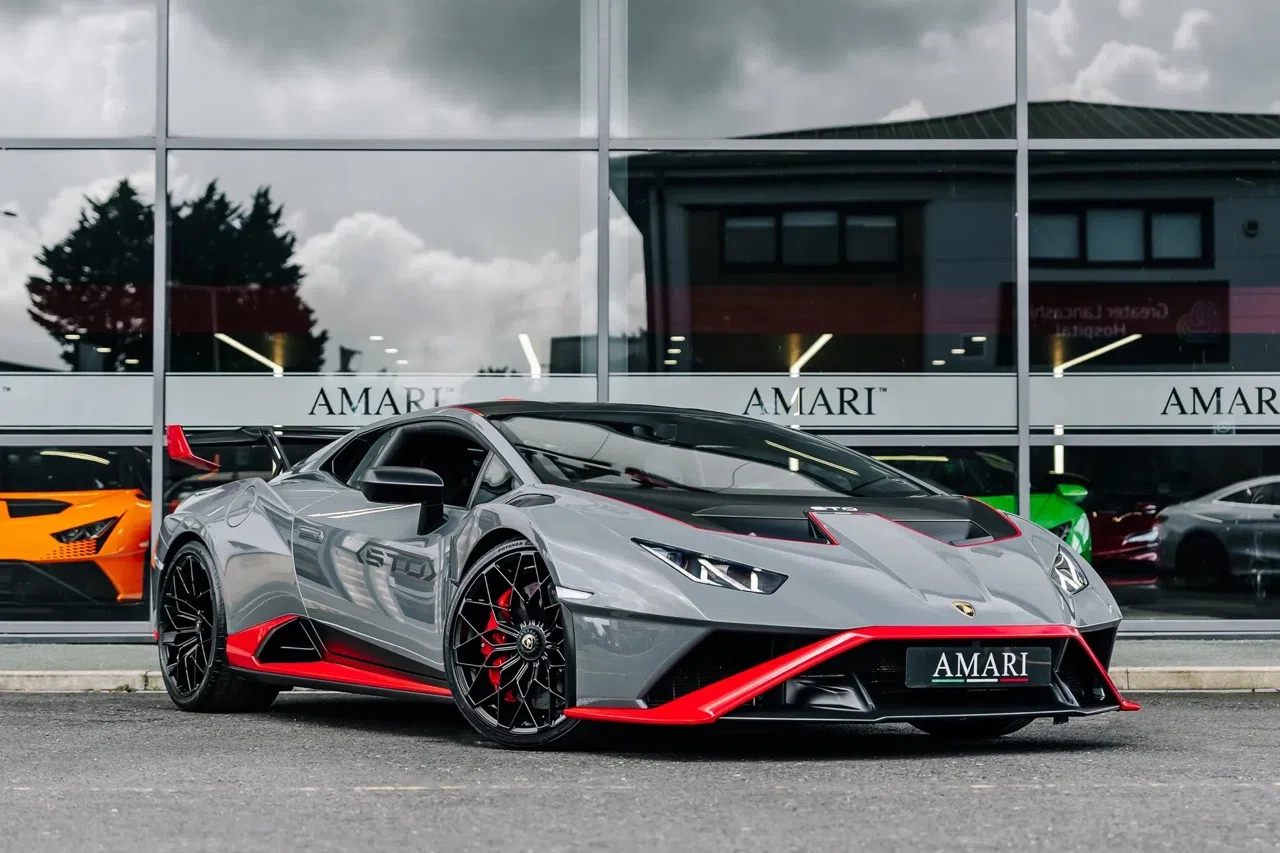 2022 Lamborghini Huracan STO