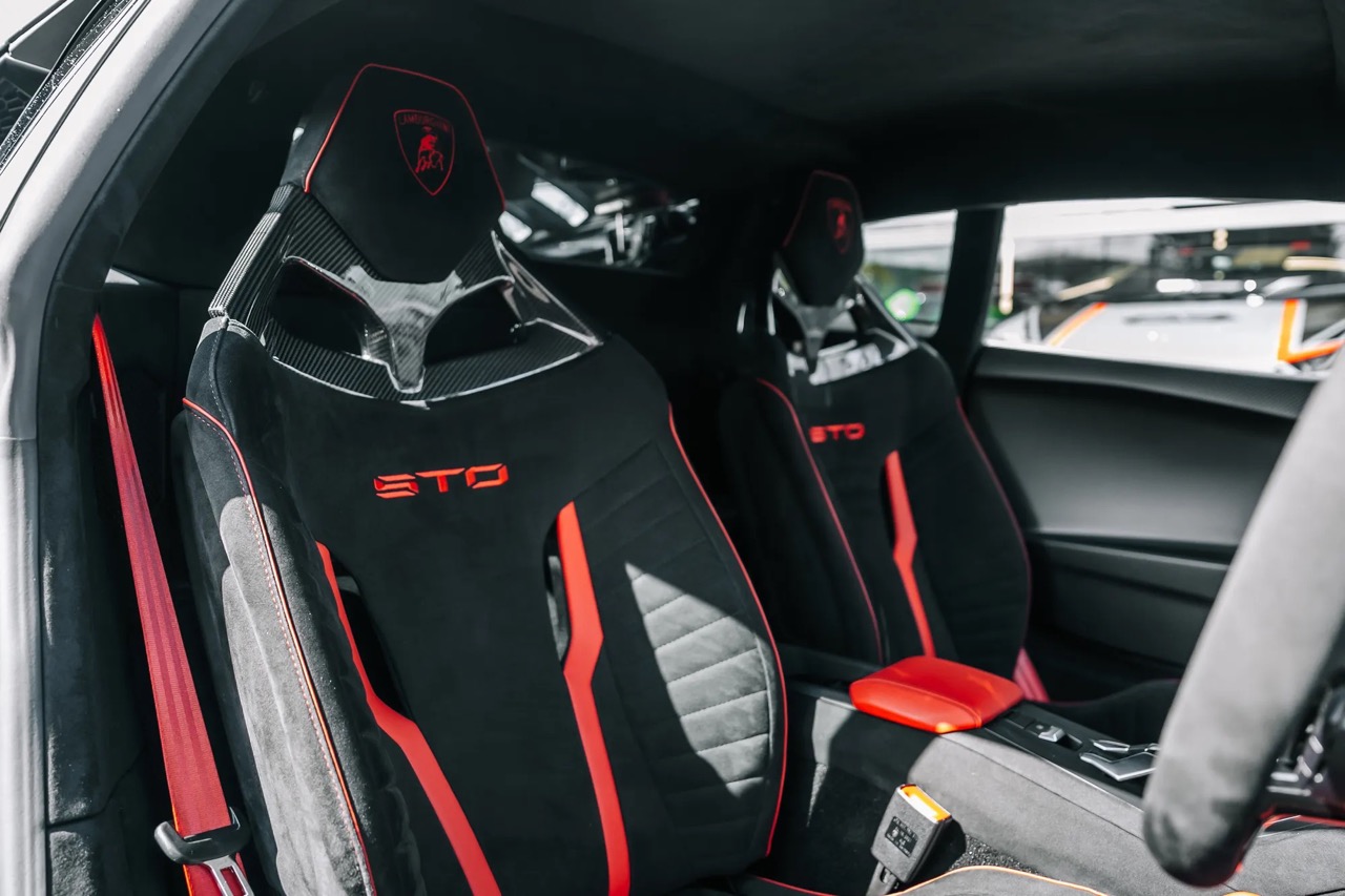 2022 Lamborghini Huracan STO, 18/20