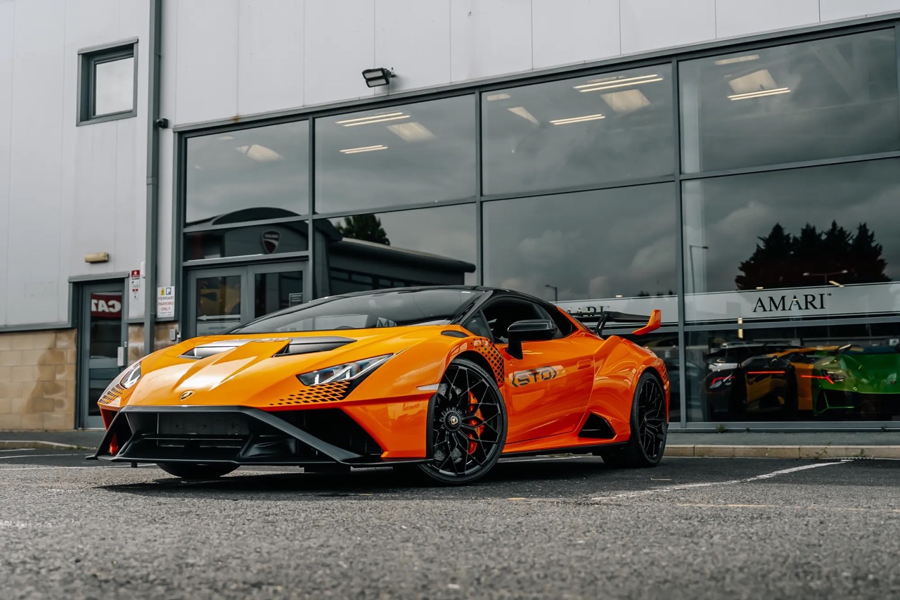 2022 Lamborghini Huracán STO, 13/20