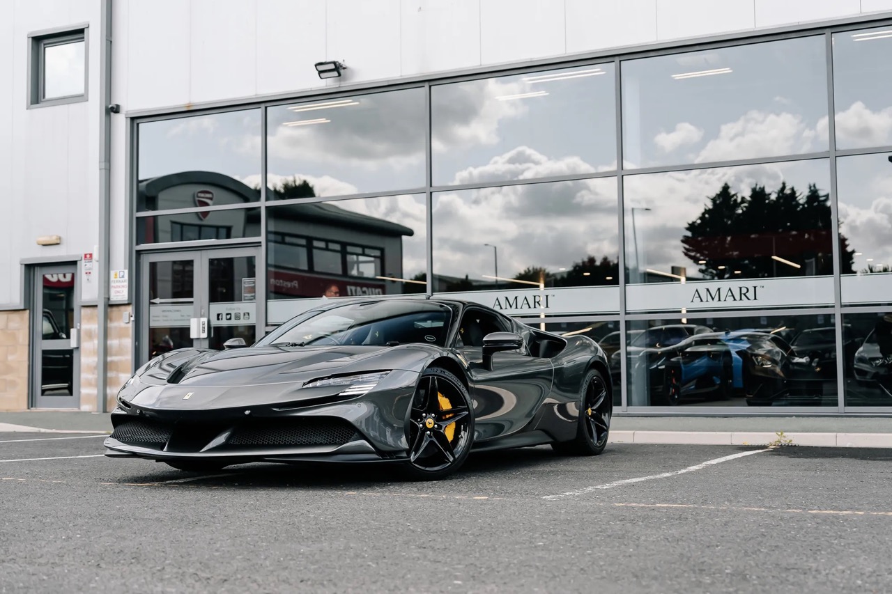 2021 Ferrari SF90 Stradale, 20/20