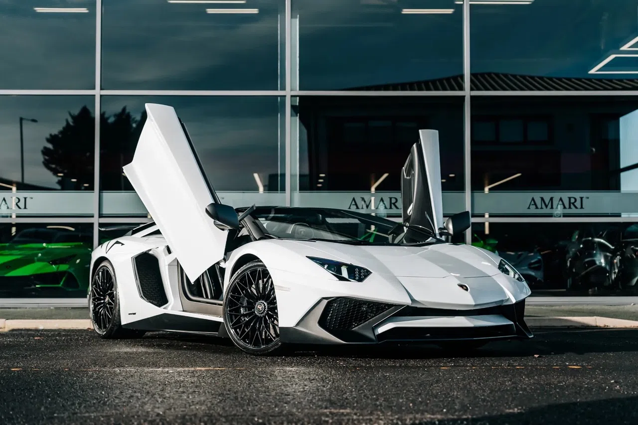 2016 Lamborghini Aventador SV Roadster LP 750-4 for sale, exterior, Bianco Isis