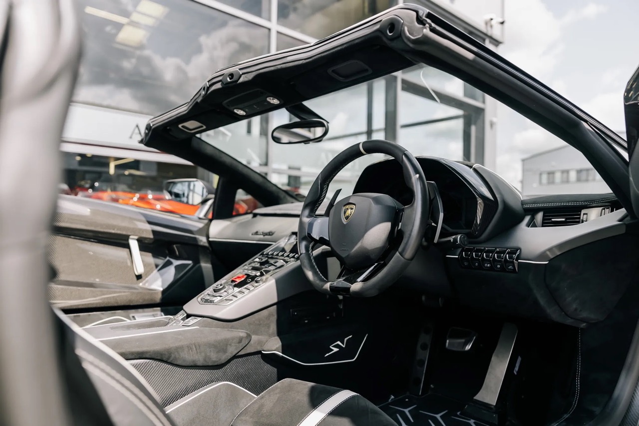 2016 Lamborghini Aventador SV Roadster LP 750-4, 2/20