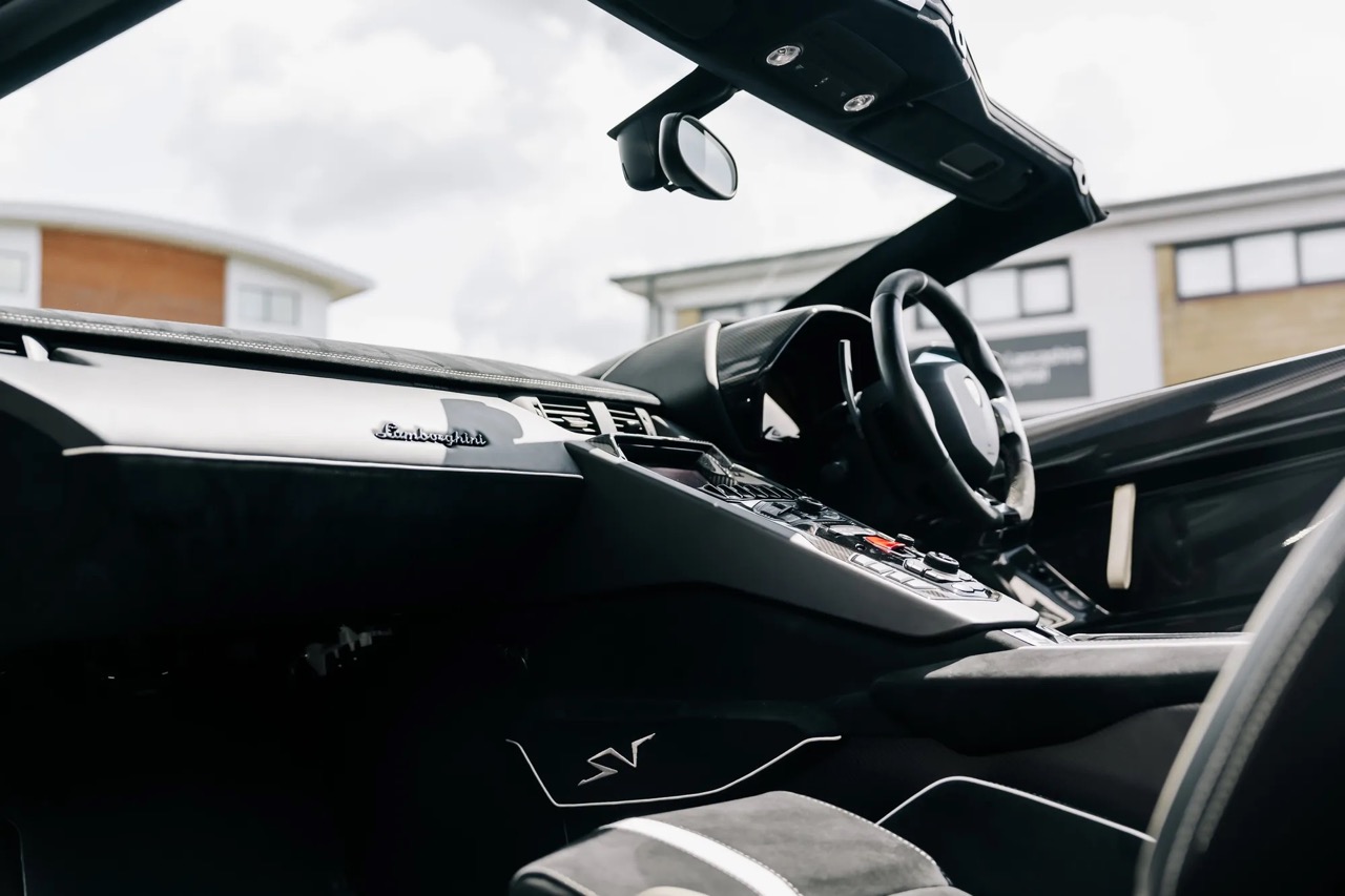 2016 Lamborghini Aventador SV Roadster LP 750-4, 3/20
