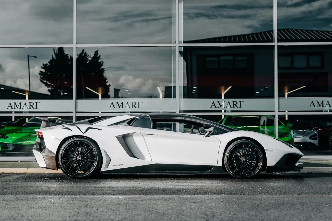 2016 Lamborghini Aventador SV Roadster LP 750-4 for sale, exterior, Bianco Isis