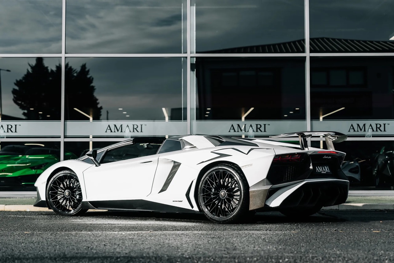 2016 Lamborghini Aventador SV Roadster LP 750-4, 8/20