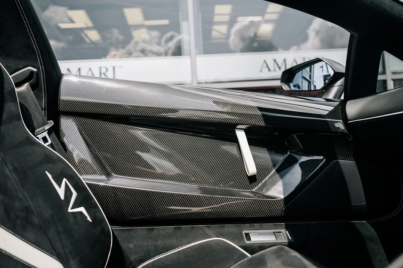 2016 Lamborghini Aventador SV Roadster LP 750-4, 18/20