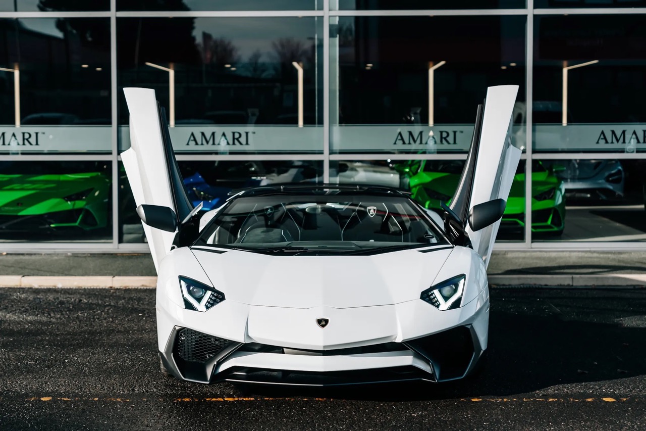 2016 Lamborghini Aventador SV Roadster LP 750-4, 20/20