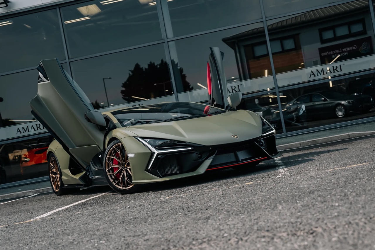 2024 Lamborghini Revuelto, 2/20